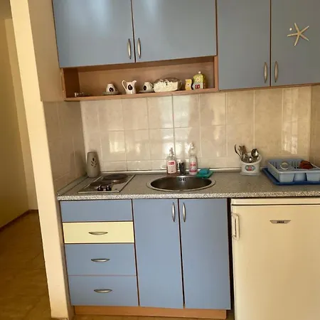 Apartamento Обзаведен Двуспален Апартамент С Веранда И Басейн *